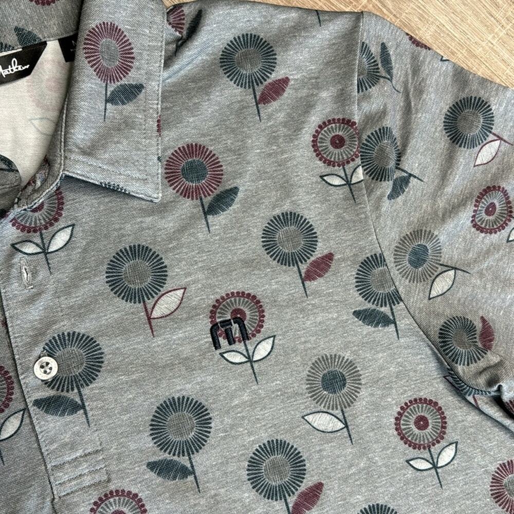 NWT TRAVIS MATHEW Preboarding Gray Floral Golf Polo Short Sleeve Shirt Men’s - Picture 5 of 9